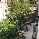 Kahraman Hotel