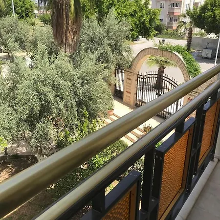 Kahraman Hotell Side