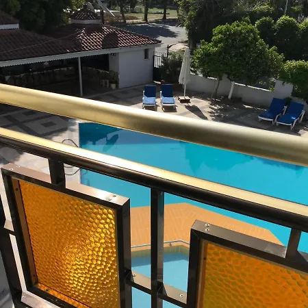 Kahraman Hotell Side